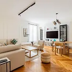 #19#2Bedrooms#Rivoli#Chatelet#Paris01